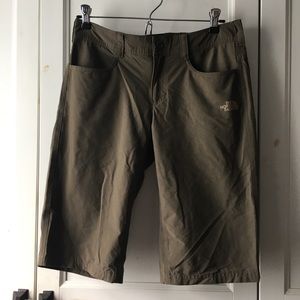 NWOT North Face technical shorts